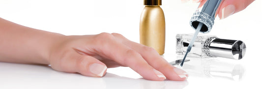 Trockene Nagelhaut pflegen – das hilft wirklich!