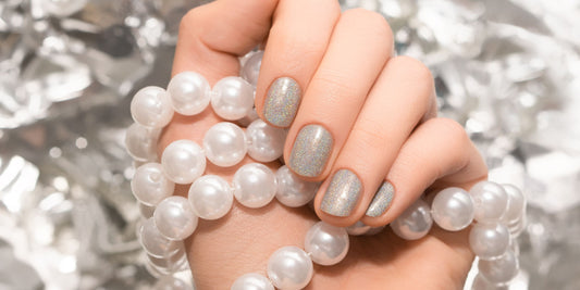 Neue EU Kosmetikverordnung 2026: Silver (CI 77820) in Nagelgel wird verboten