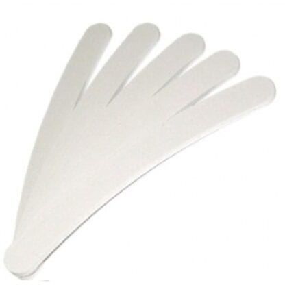 Zwei gebogene Profi-Nagelfeilen von Nails Factory in Weiß mit Körnung 100/180, ideal für präzises Nagel-Design und Pflege.