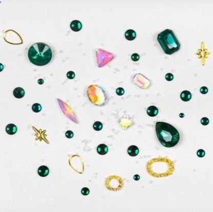 Nailart Strasssteine & Overlays Mix Grün