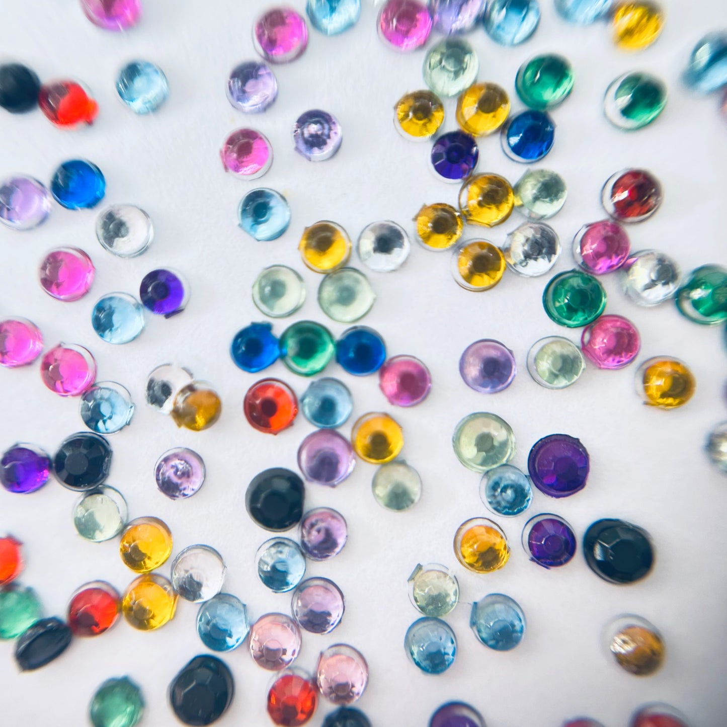 Nailart Strasssteine Bunt Display